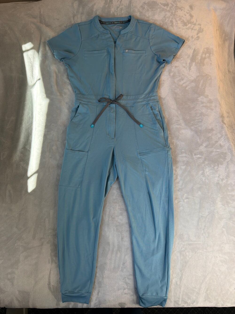Fabletics Scrubs Empower Jumpsuit Large Wave Blue Jogger Medical Uniform L
